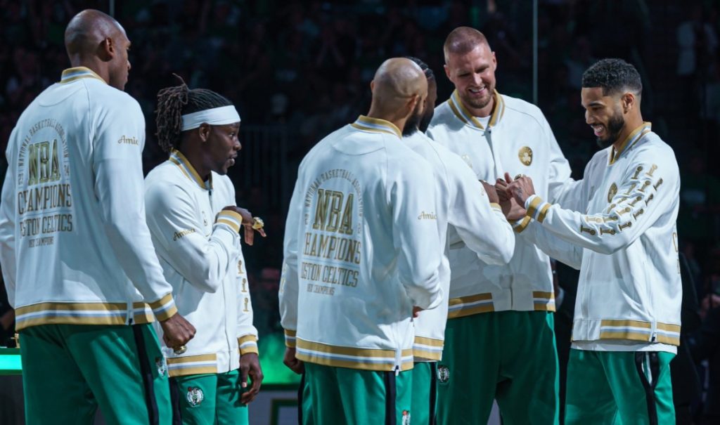 2024年NBA常規賽揭幕戰：凱爾特人再創歷史，收穫榮耀與勝利