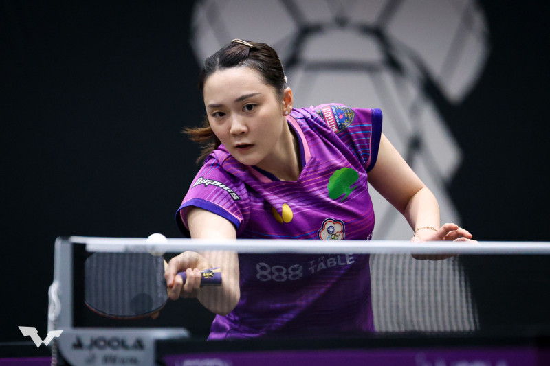 鄭先知在115年度中華桌球排名賽女子組比賽中上演讓2追3逆轉陳忞昕，重奪國手頭銜。