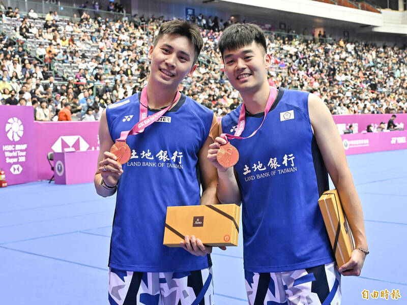 王齊麟與邱相榤德國公開賽男雙晉級16強合影