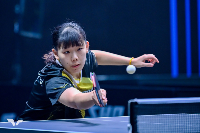 台灣桌球好手黃愉偼在 WTT 哈維若夫支線賽擊球瞬間，她在 8 強賽擊敗強敵挺進 4 強。