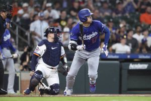 道奇隊大谷翔平今日進行賽前打擊特訓，展現強勁揮棒，明將挑戰投打二刀流。